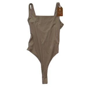 REORIA square neck Bodysuit Tan Beige Minimal Neutral size Medium Tank Top